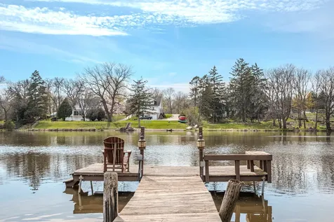 842 North Bennett Street Geneva IL 60134