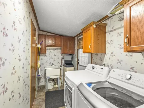 5410 Autumnash Lane Machesney Park IL 61115