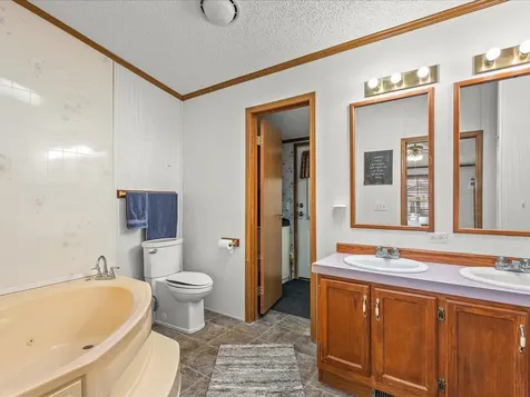 5410 Autumnash Lane Machesney Park IL 61115