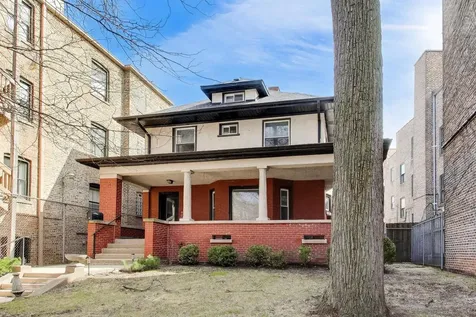 7015 North Sheridan Road Chicago IL 60626
