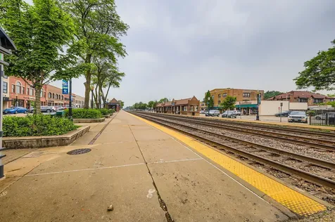 28 South 6th Avenue La Grange IL 60525