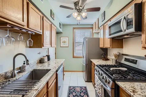 28 South 6th Avenue La Grange IL 60525