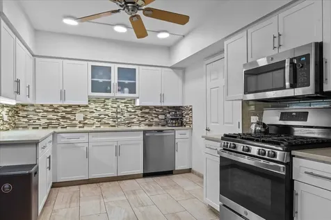 9200 North East Prairie Road Evanston IL 60203