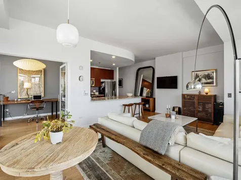 303 West Ohio Street Chicago IL 60654