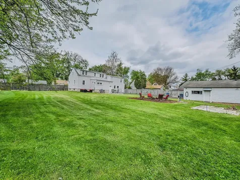 423 South Center Street Bensenville IL 60106