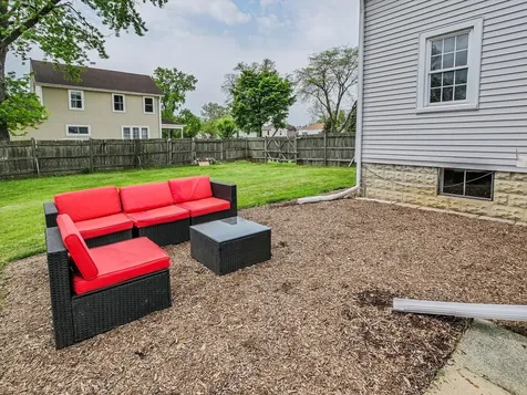 423 South Center Street Bensenville IL 60106