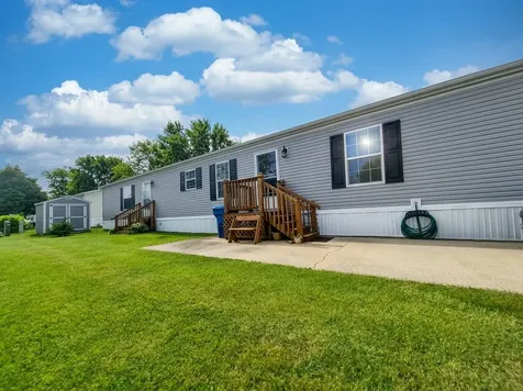 83 St. George Drive Bourbonnais IL 60914