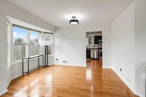 96 Alexandra Court Mundelein IL 60060