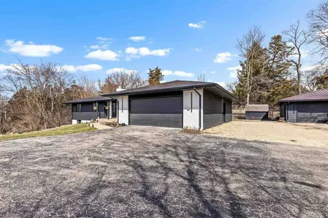 7010 Prairie Hill Road South Beloit IL 61080
