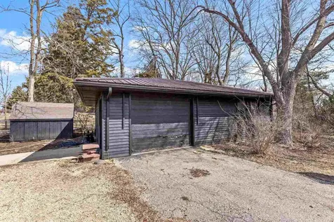 7010 Prairie Hill Road South Beloit IL 61080