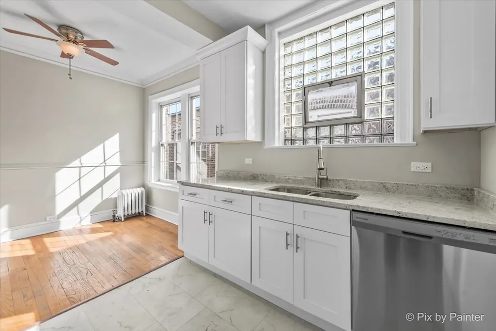 835 East 49th Street Chicago IL 60615