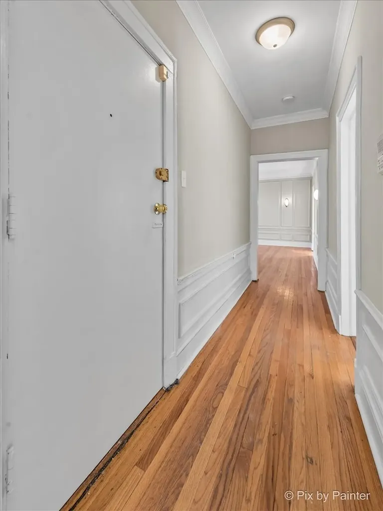 835 East 49th Street Chicago IL 60615