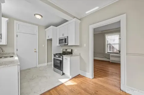 835 East 49th Street Chicago IL 60615