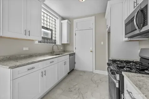 835 East 49th Street Chicago IL 60615