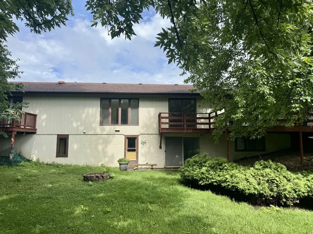 N706 Herrick Drive Wheaton IL 60187