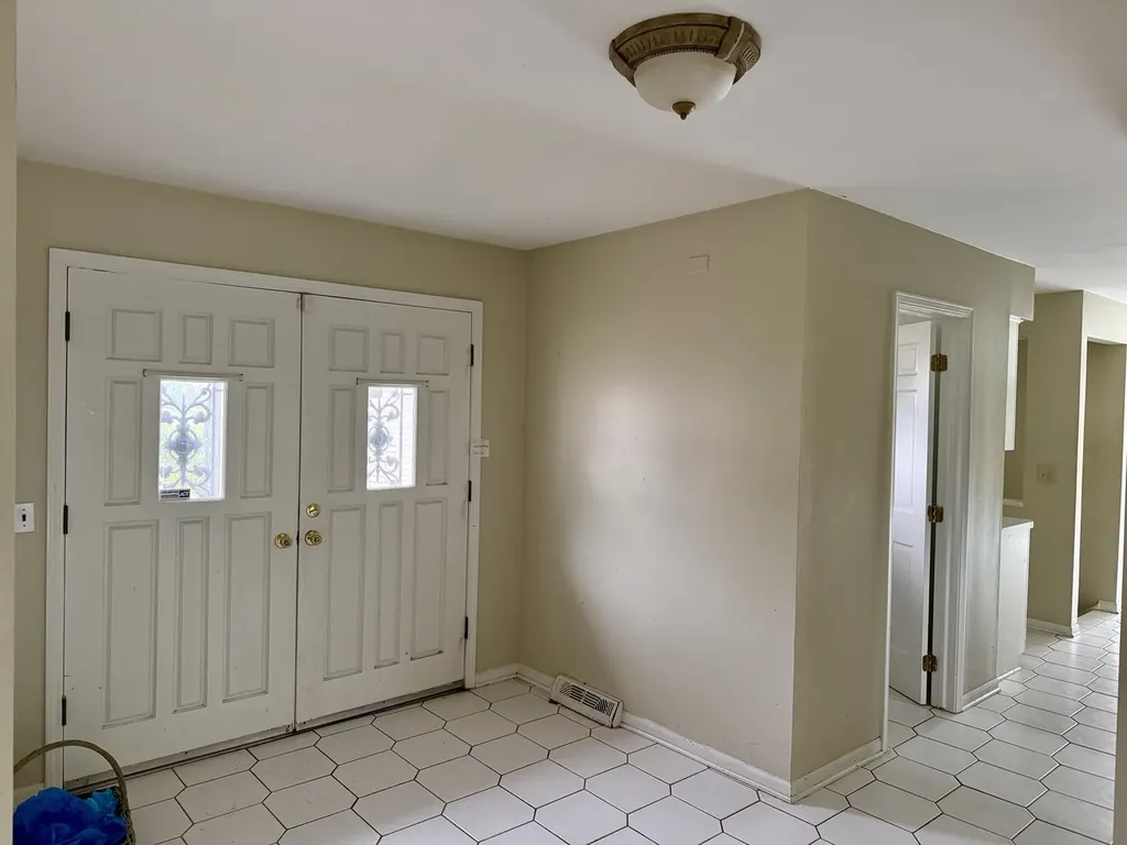 N706 Herrick Drive Wheaton IL 60187
