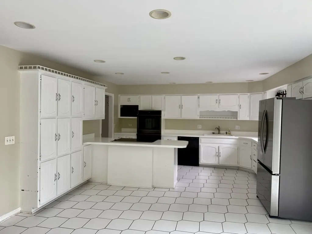 N706 Herrick Drive Wheaton IL 60187