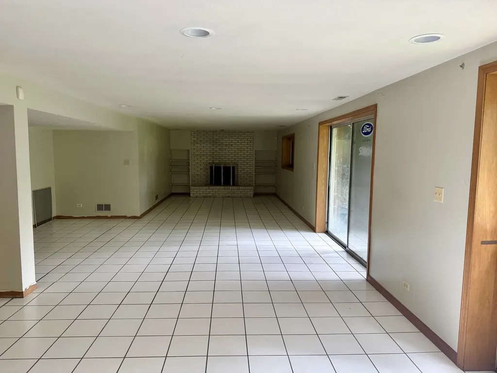 N706 Herrick Drive Wheaton IL 60187