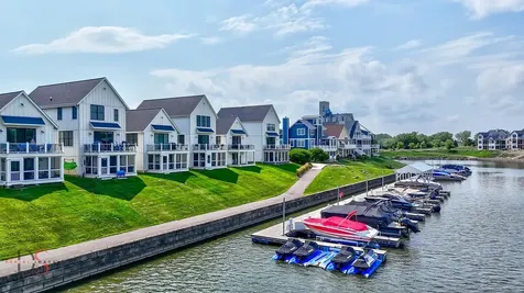 32 Waterside Way Ottawa IL 61350