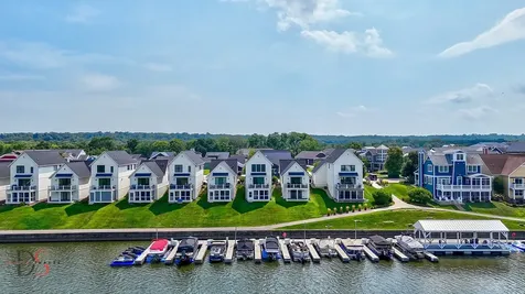 32 Waterside Way Ottawa IL 61350