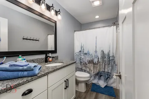 32 Waterside Way Ottawa IL 61350