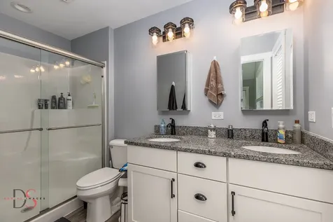 32 Waterside Way Ottawa IL 61350