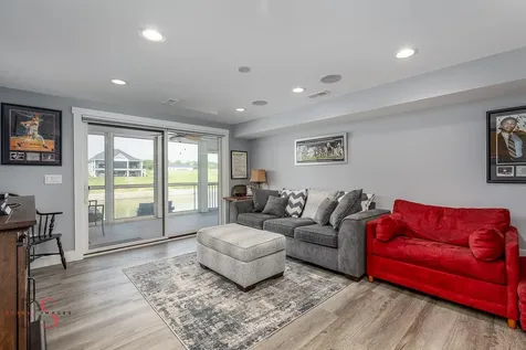 32 Waterside Way Ottawa IL 61350