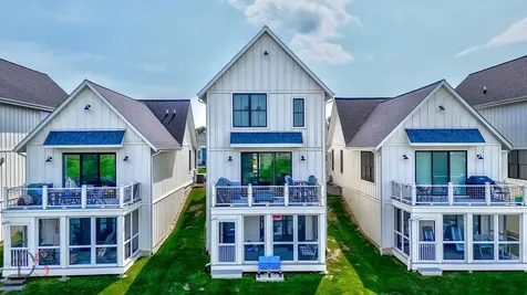 32 Waterside Way Ottawa IL 61350