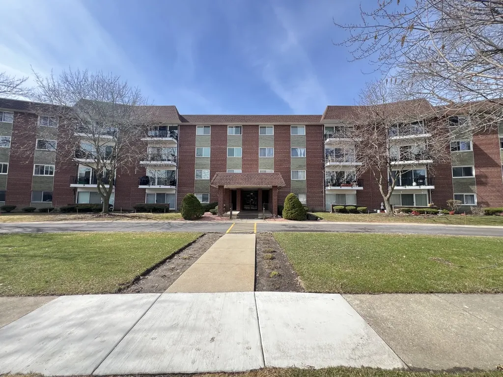 1030 South Fernandez Avenue Arlington Heights IL 60005