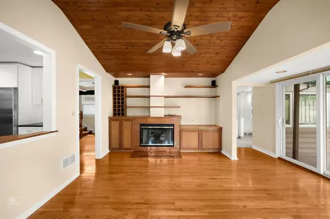 3315 South Riverdale Road Mchenry IL 60051