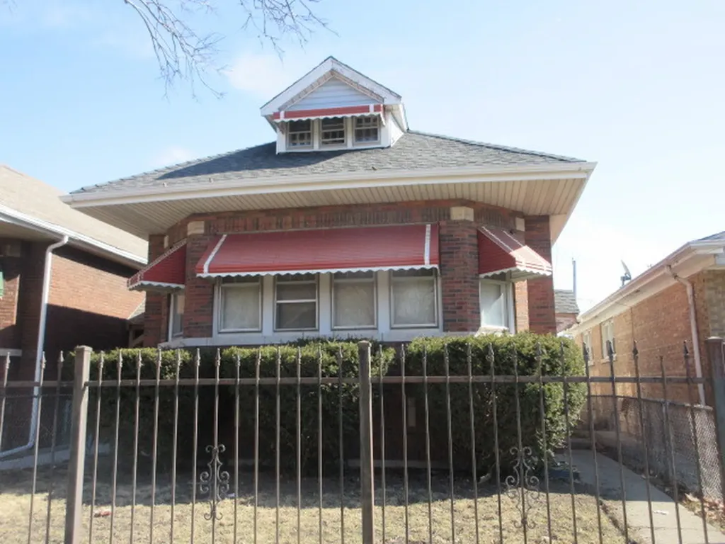 7553 South Paulina Street Chicago IL 60620
