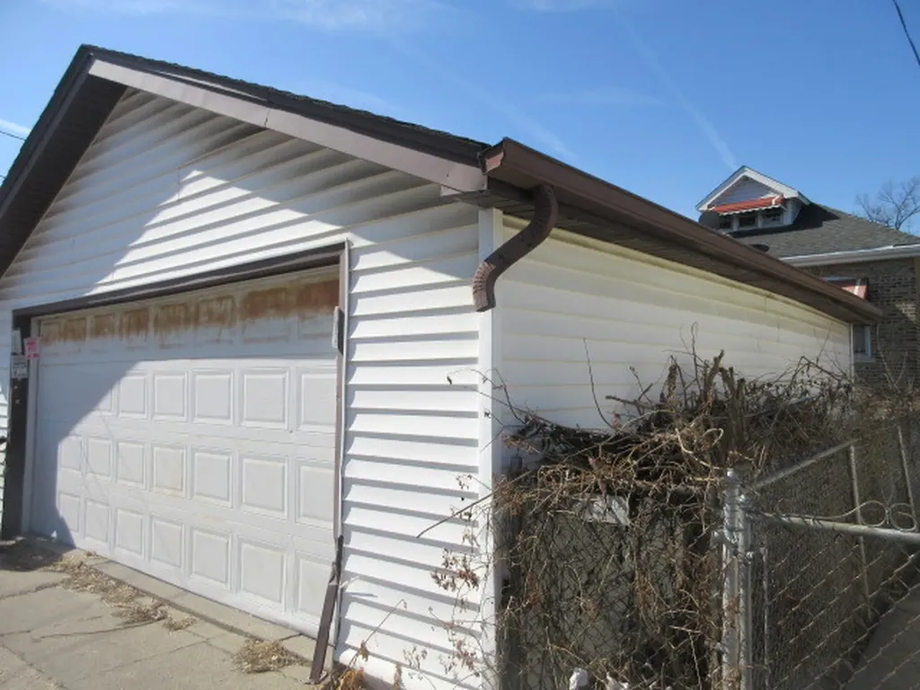 7553 South Paulina Street Chicago IL 60620