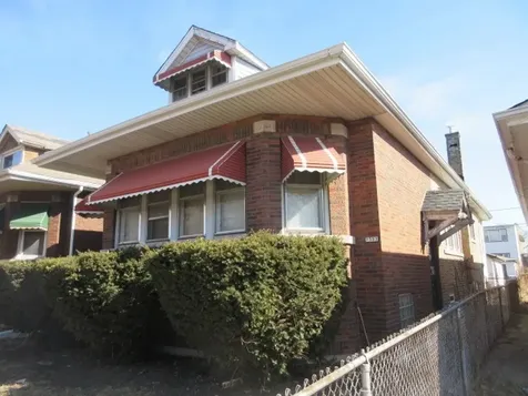 7553 South Paulina Street Chicago IL 60620
