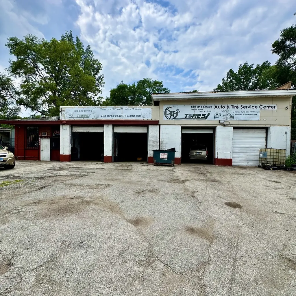 10610 South Vincennes Avenue Chicago IL 60643