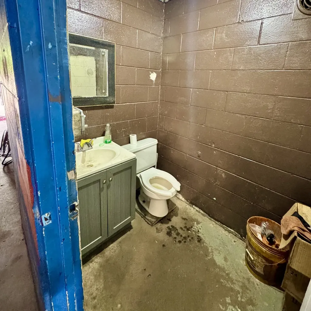 10610 South Vincennes Avenue Chicago IL 60643
