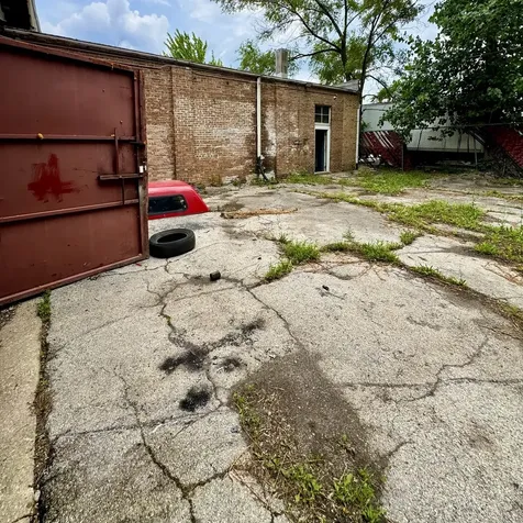 10610 South Vincennes Avenue Chicago IL 60643