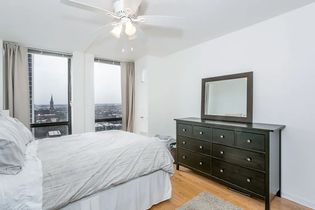 1660 North La Salle Drive Chicago IL 60614