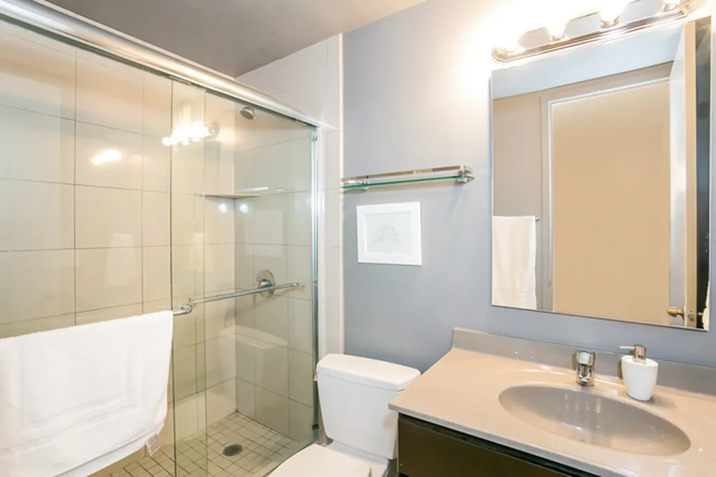 1660 North La Salle Drive Chicago IL 60614