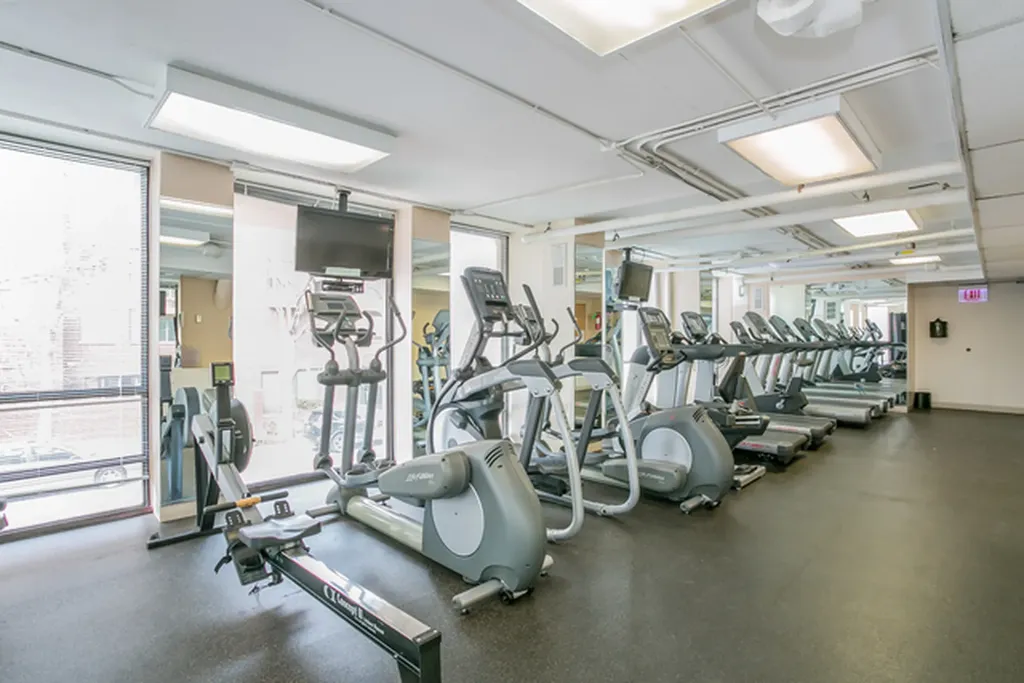 1660 North La Salle Drive Chicago IL 60614