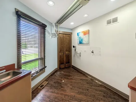 4302 Unit J/H West Crystal Lake Road Mchenry IL 60050