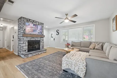 35652 Jay Drive Custer Park IL 60481