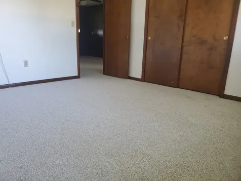 318 East Park Court Gilman IL 60938