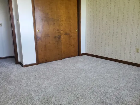 318 East Park Court Gilman IL 60938
