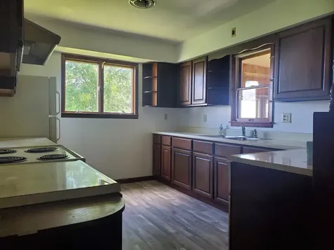 318 East Park Court Gilman IL 60938
