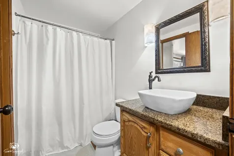 27057 South Woodlawn Avenue Crete IL 60417