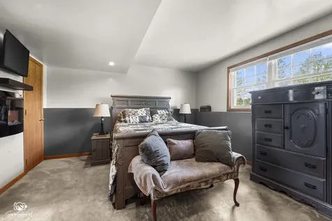 27057 South Woodlawn Avenue Crete IL 60417