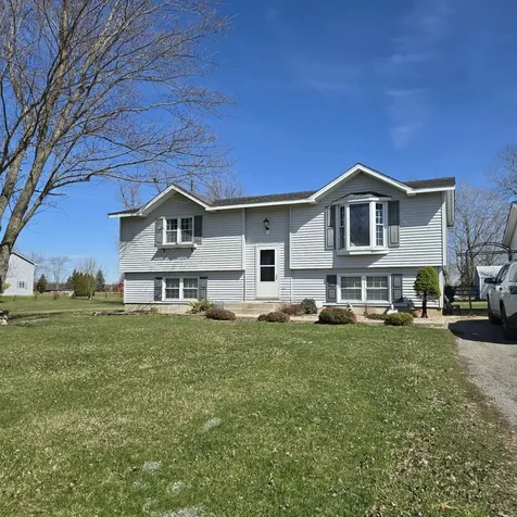 27057 South Woodlawn Avenue Crete IL 60417