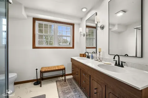 27057 South Woodlawn Avenue Crete IL 60417