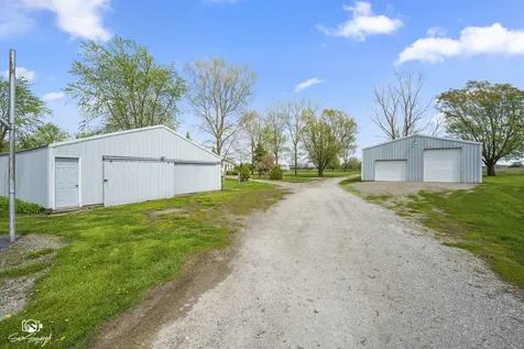 27057 South Woodlawn Avenue Crete IL 60417