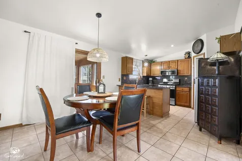 27057 South Woodlawn Avenue Crete IL 60417